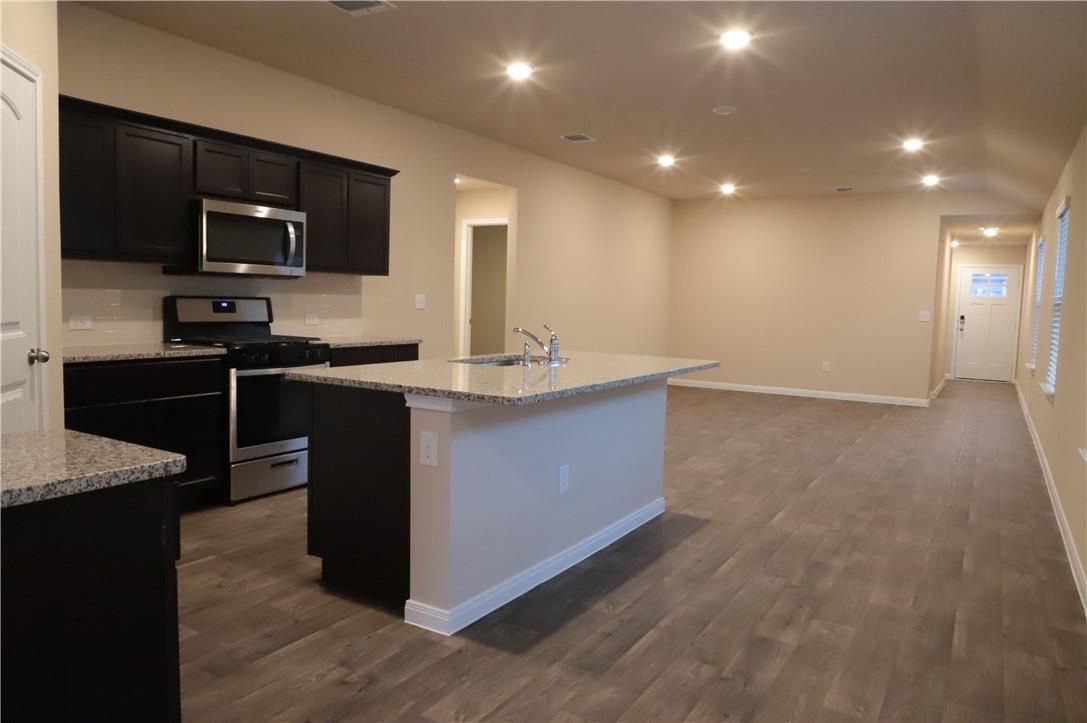 3004 Tweedy Trl Property Photo 9