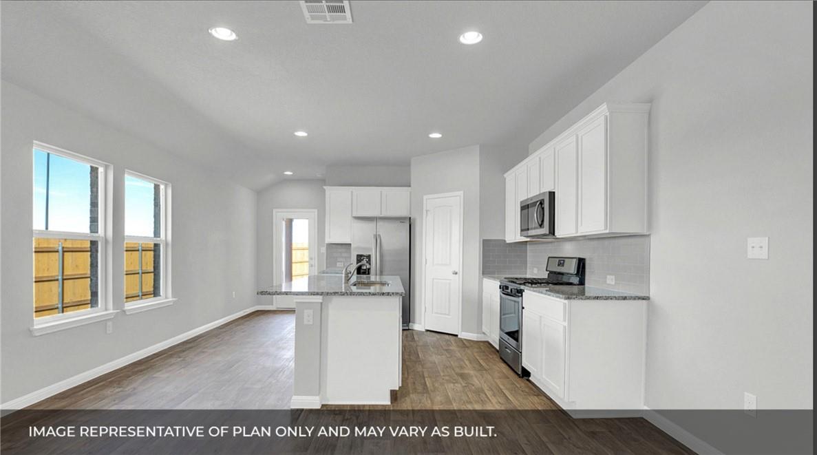 3004 Tweedy Trl Property Photo 11