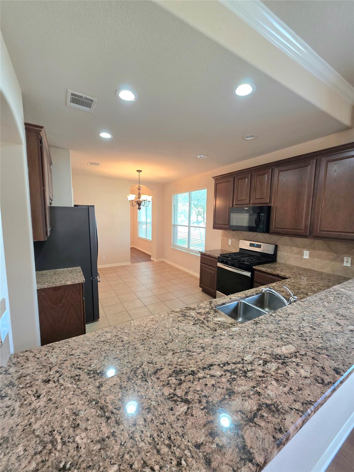 2215 Conway Cv Property Photo 6