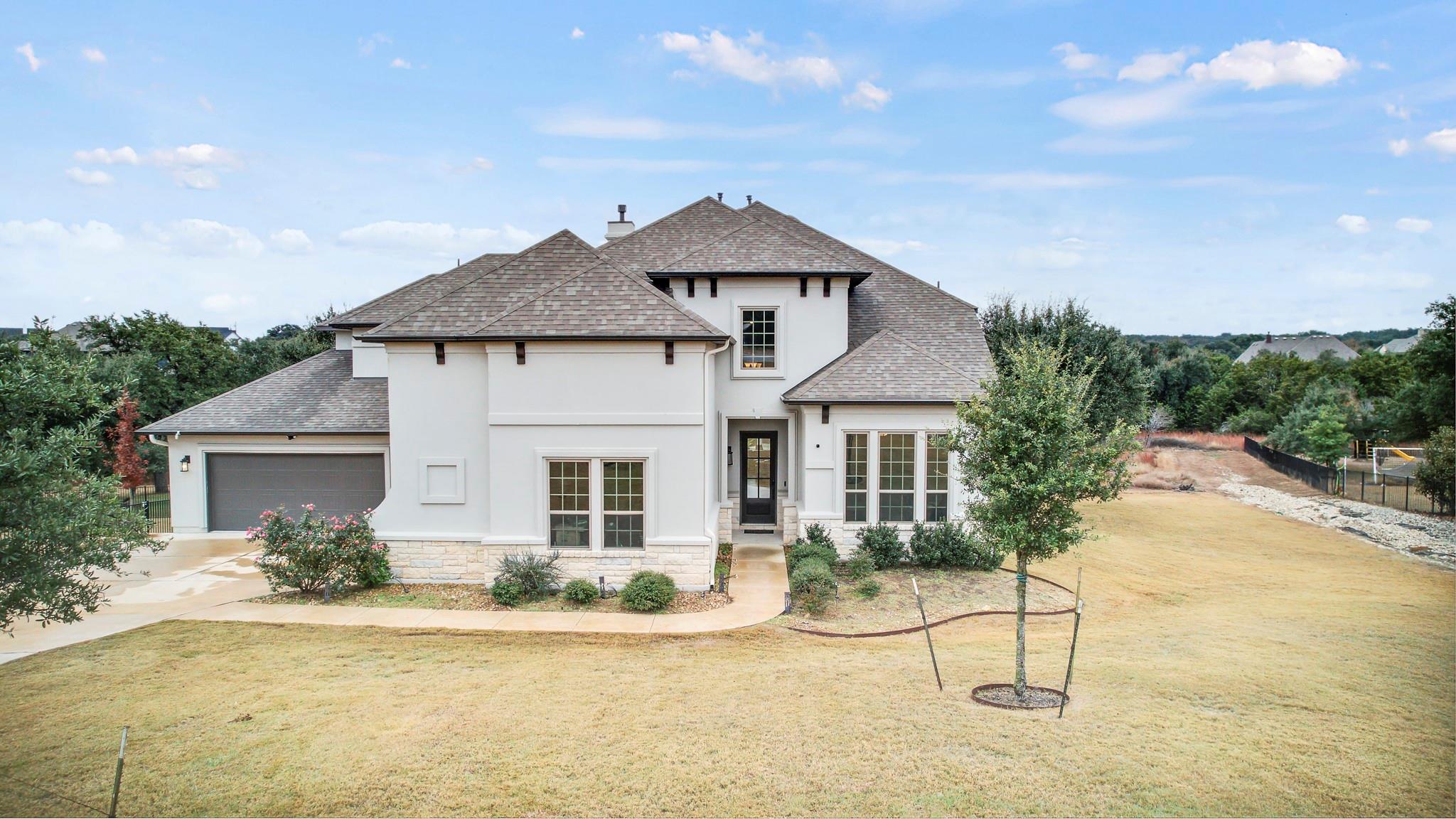 525 Houston Loop Property Photo 3