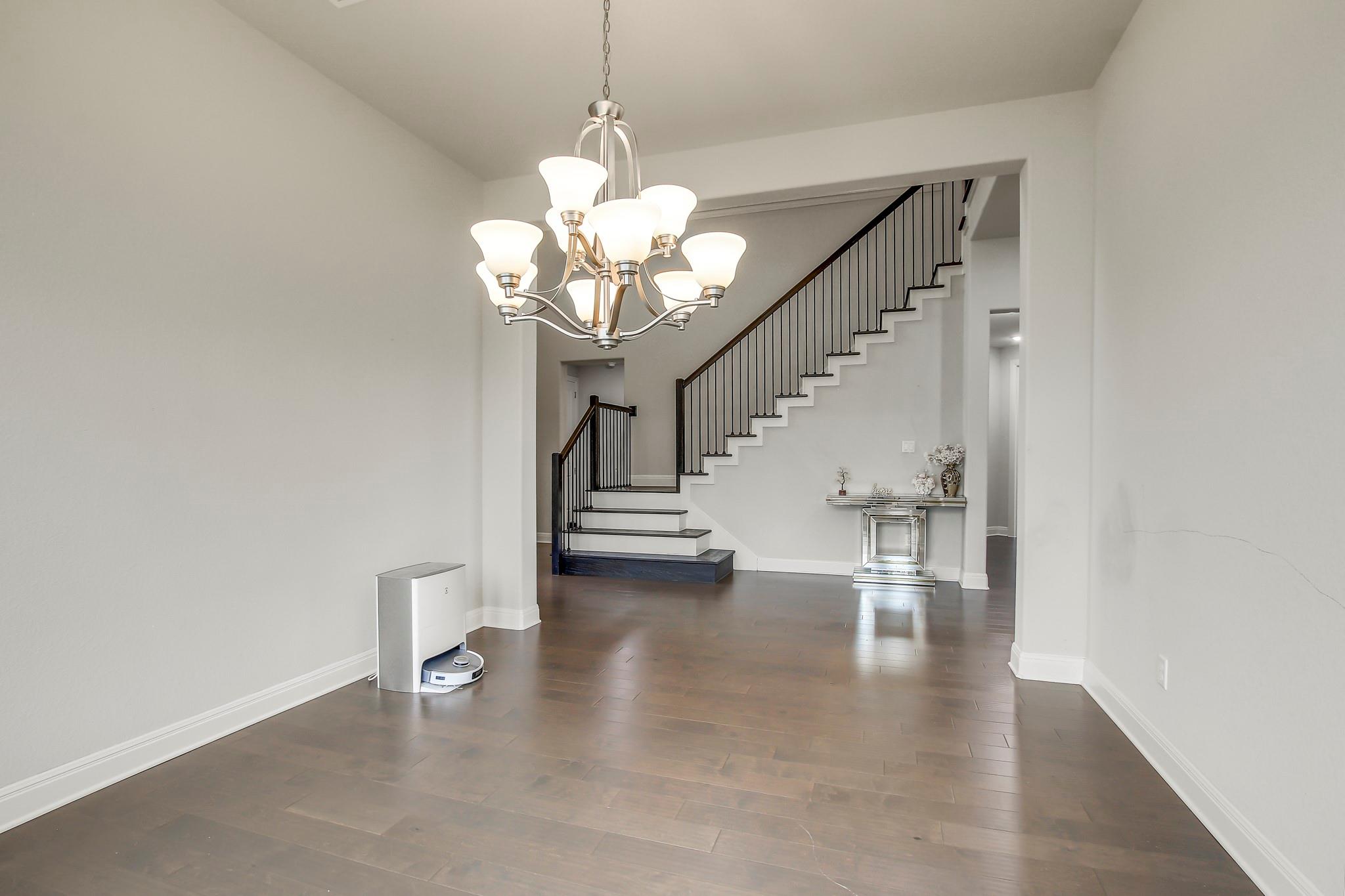 525 Houston Loop Property Photo 14
