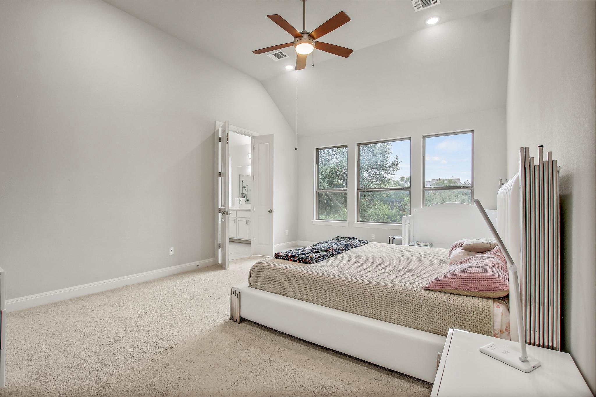 525 Houston Loop Property Photo 18