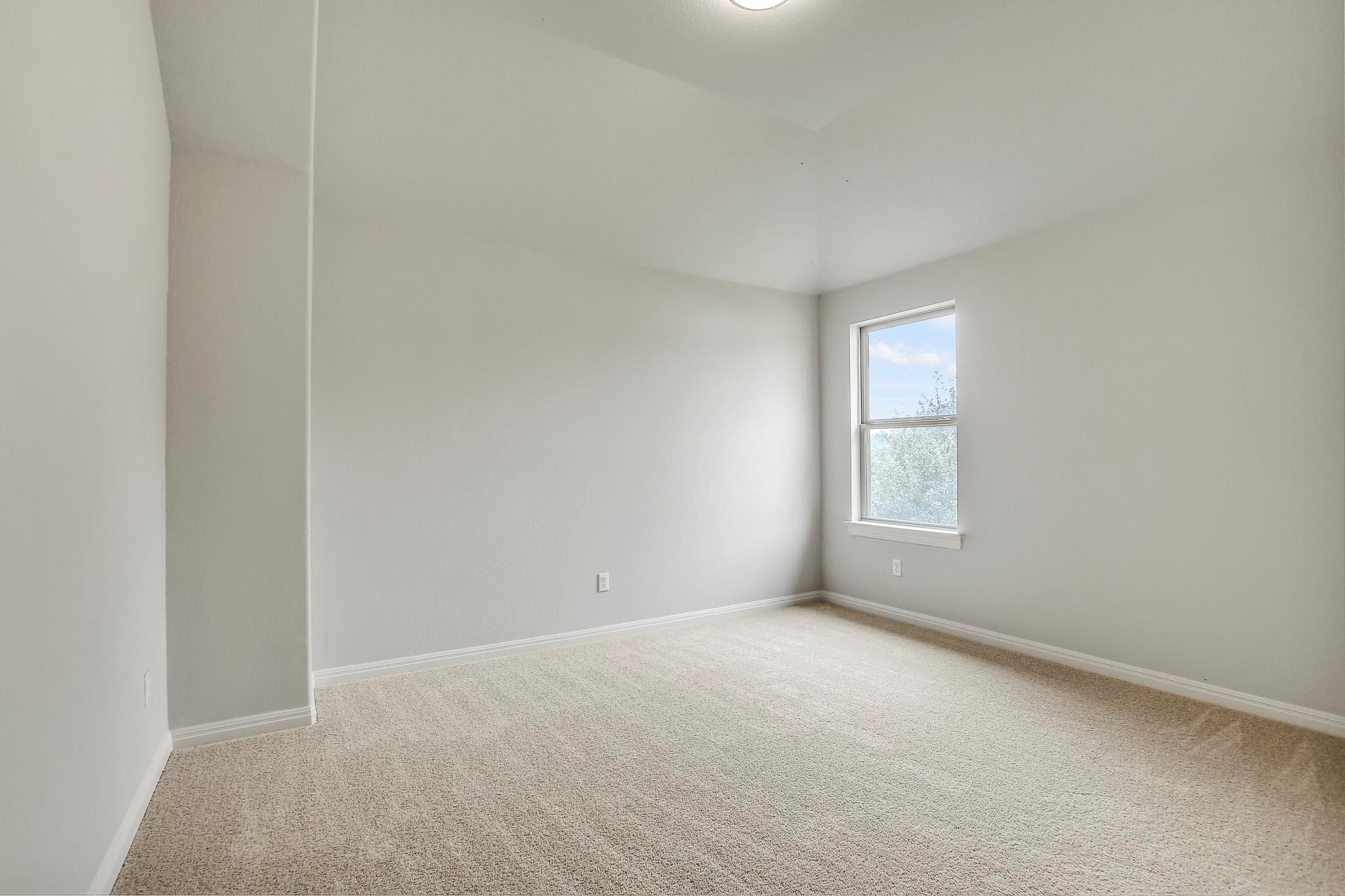 525 Houston Loop Property Photo 27
