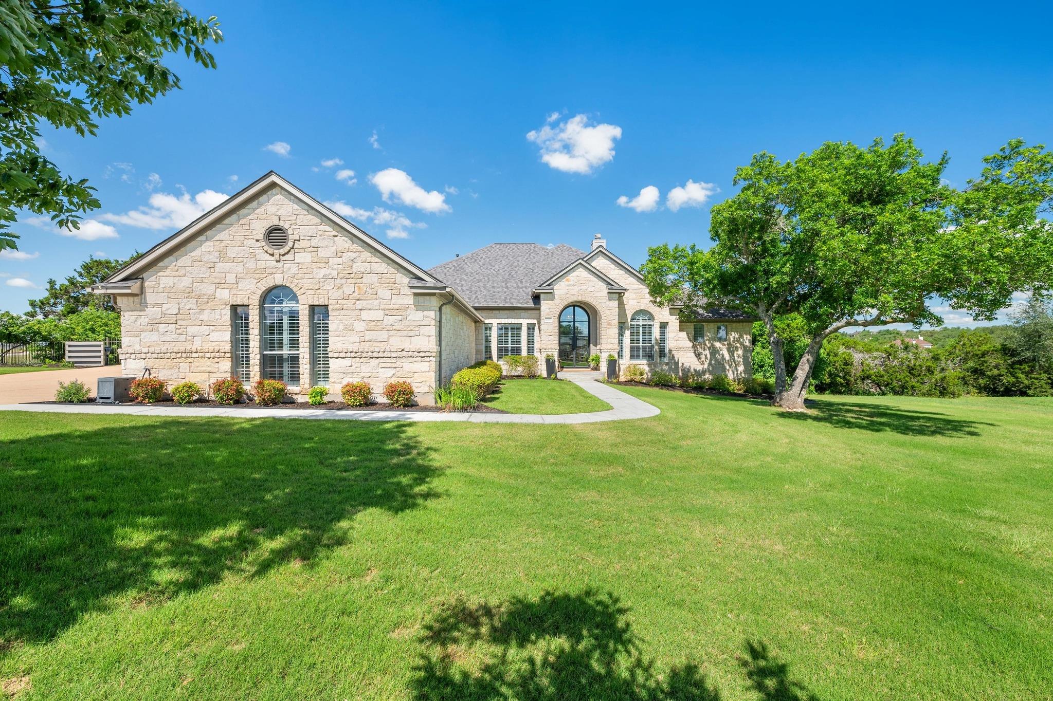 1701 Mira Vista Property Photo 1