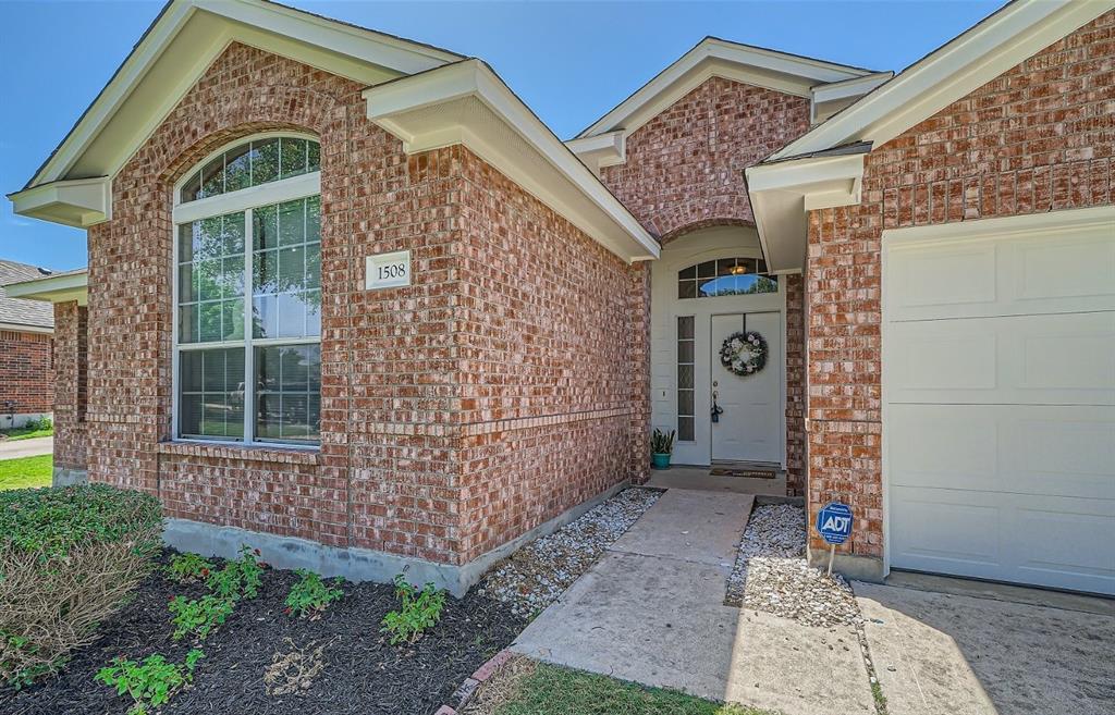 1508 Augusta Bend Dr Property Photo 3