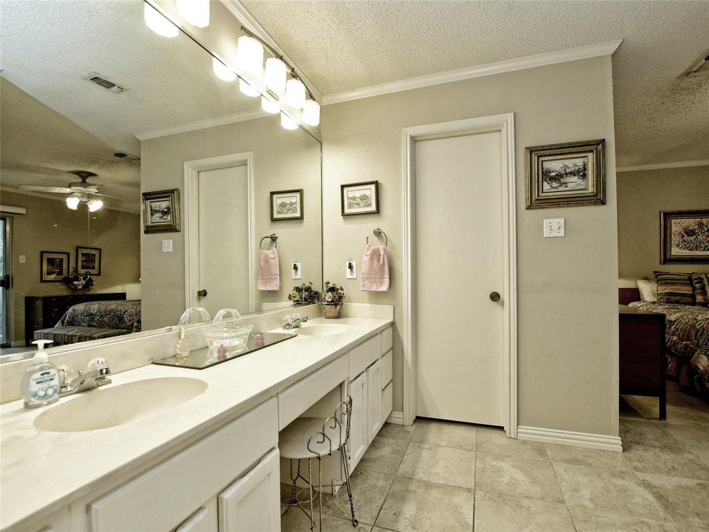 7919 Ridgeline Dr N Property Photo 16