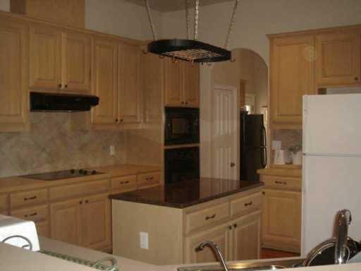 5 Anderson Xing Property Photo 7