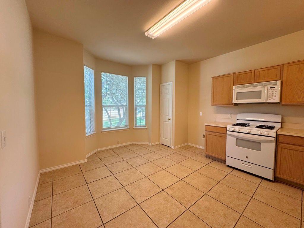 251 Utterback None #a Property Photo 8