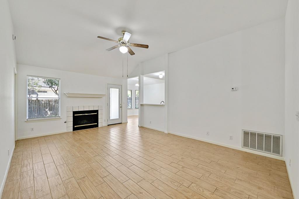 7212 Great Panda Cv Property Photo 2