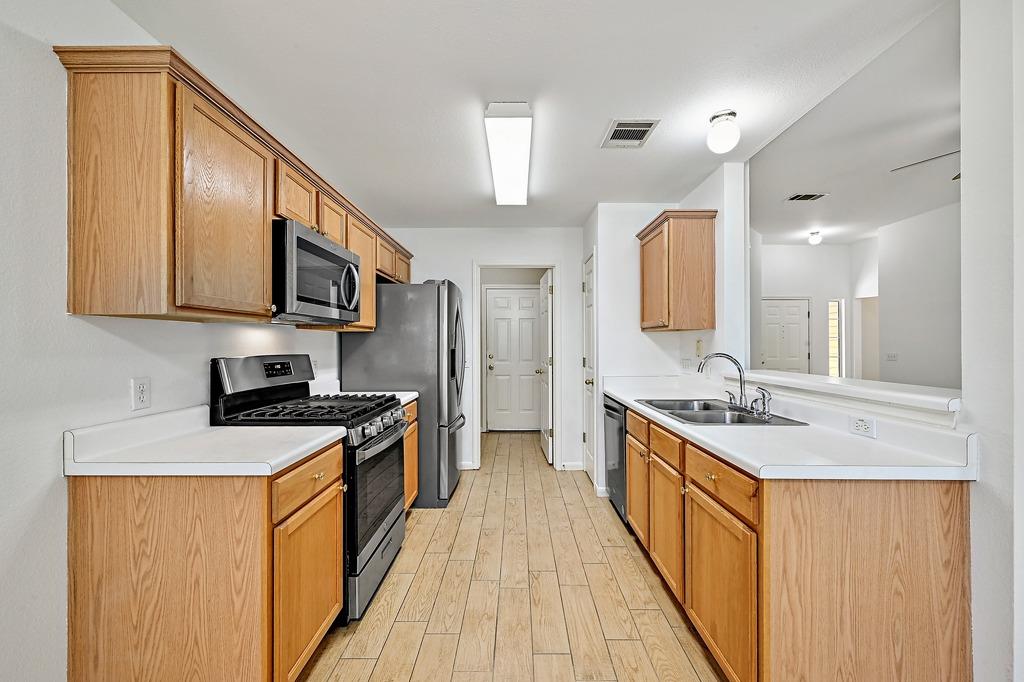 7212 Great Panda Cv Property Photo 5