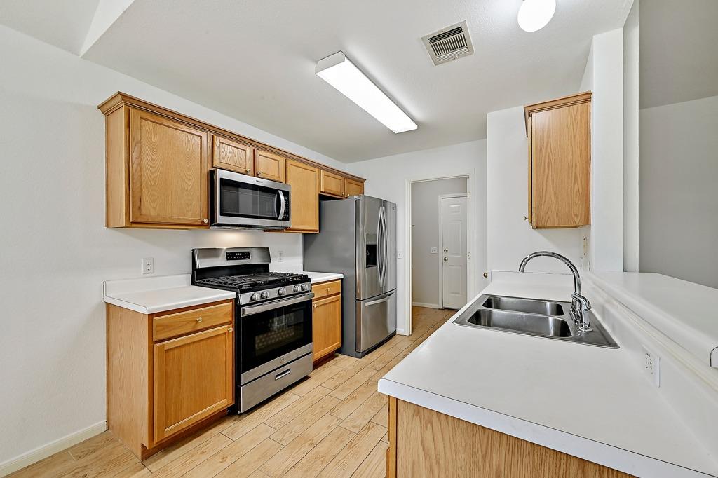 7212 Great Panda Cv Property Photo 6