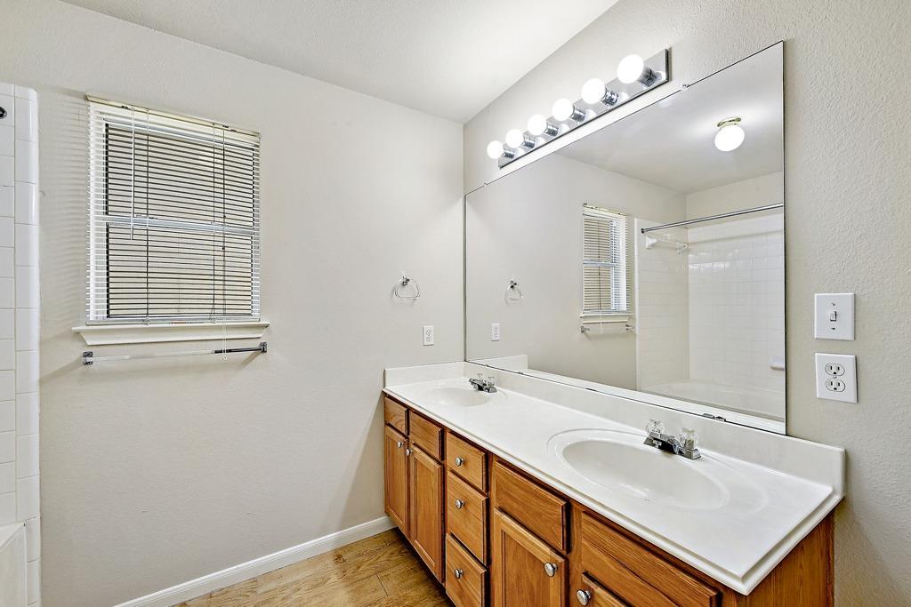 7212 Great Panda Cv Property Photo 12