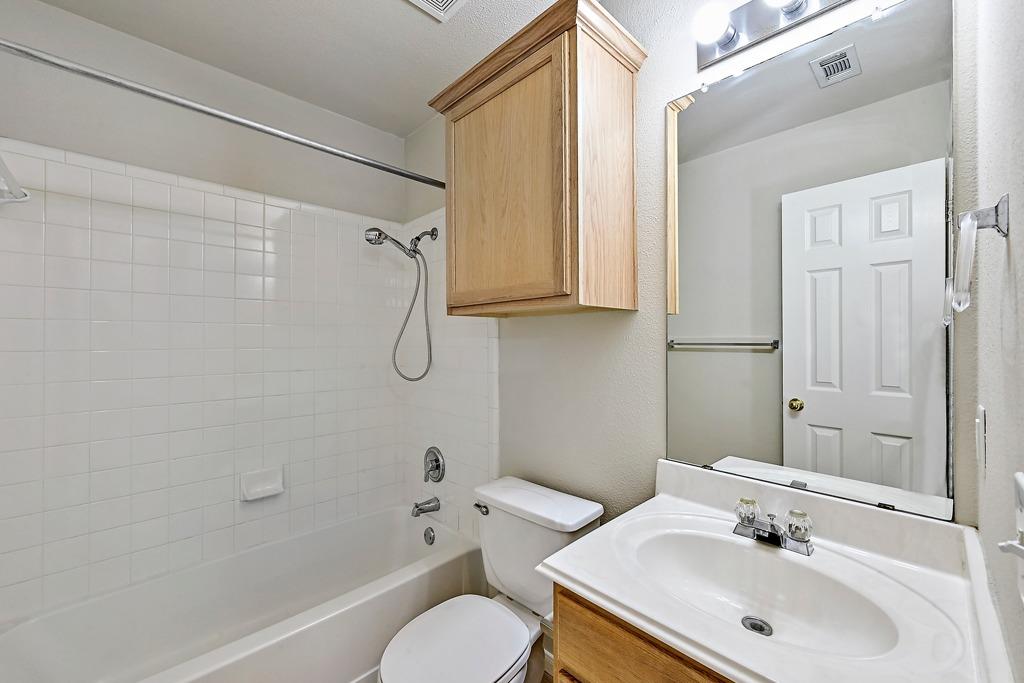 7212 Great Panda Cv Property Photo 17