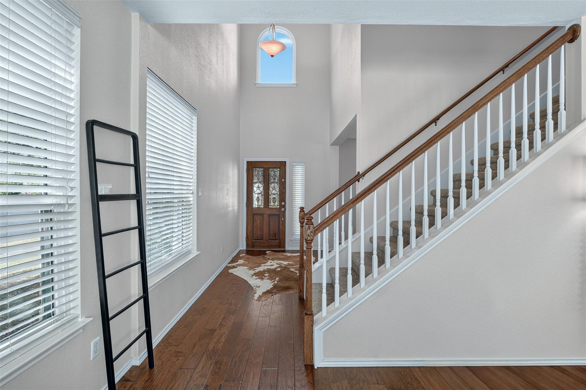 15512 Staked Plains Loop Property Photo 8