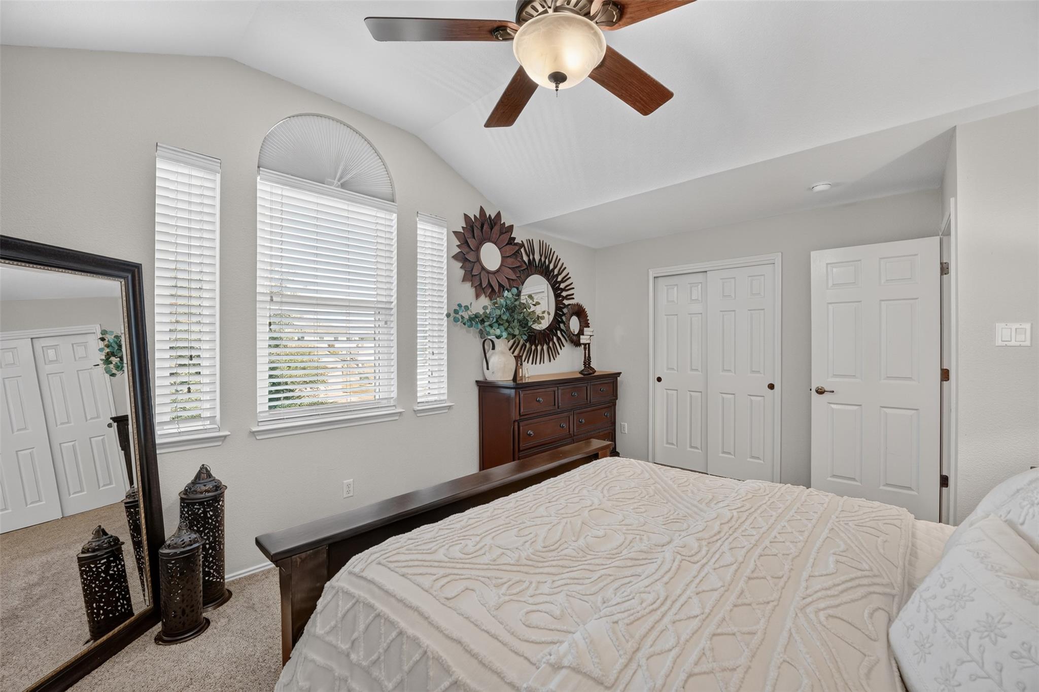 15512 Staked Plains Loop Property Photo 28