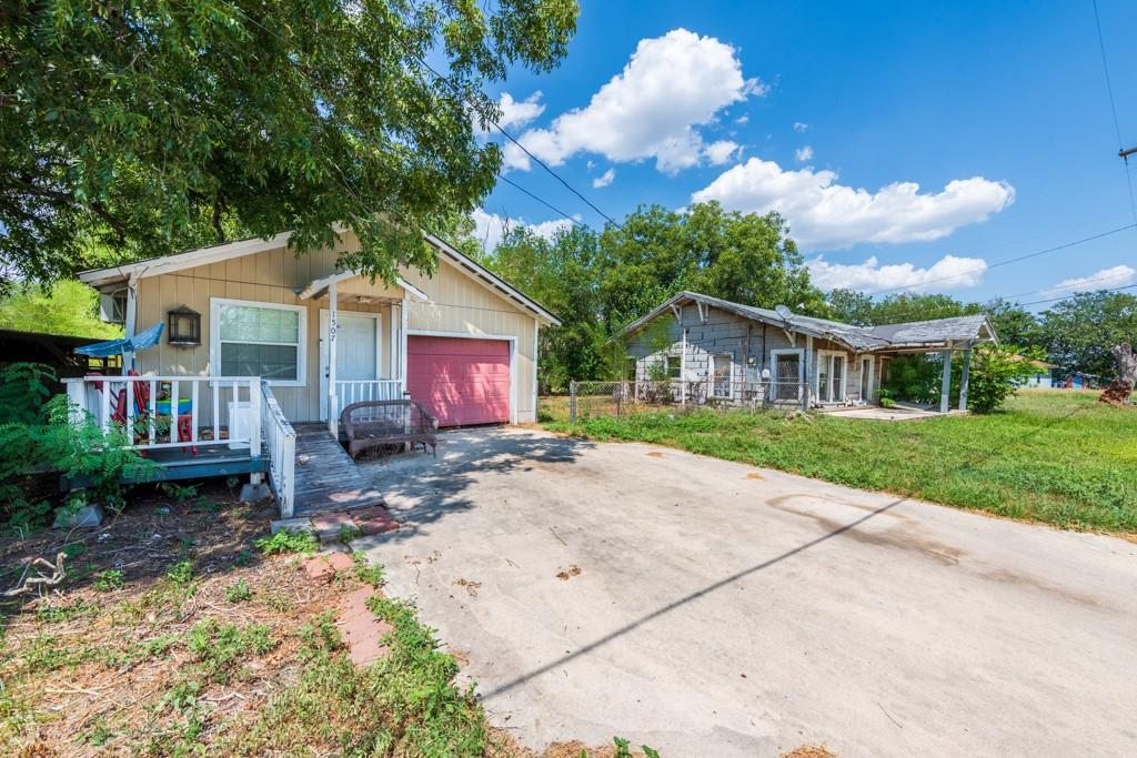 1507 Cummings St Property Photo 1