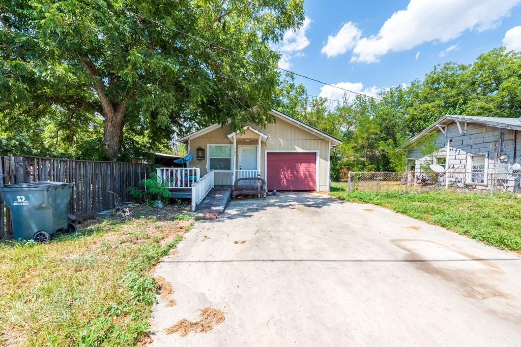 1507 Cummings St Property Photo 5