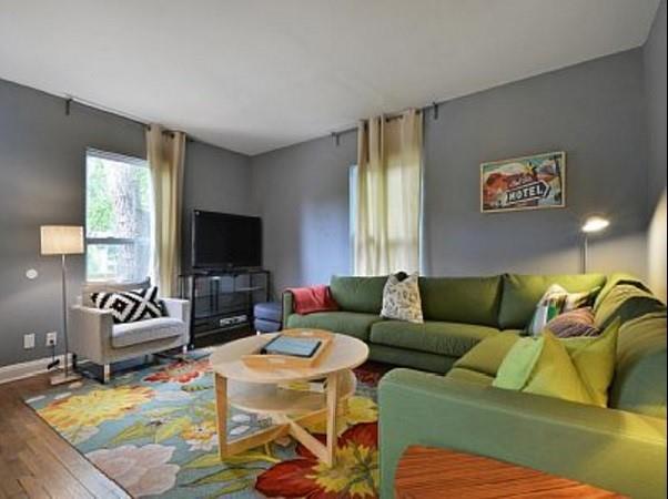 2933 Higgins St Property Photo 5