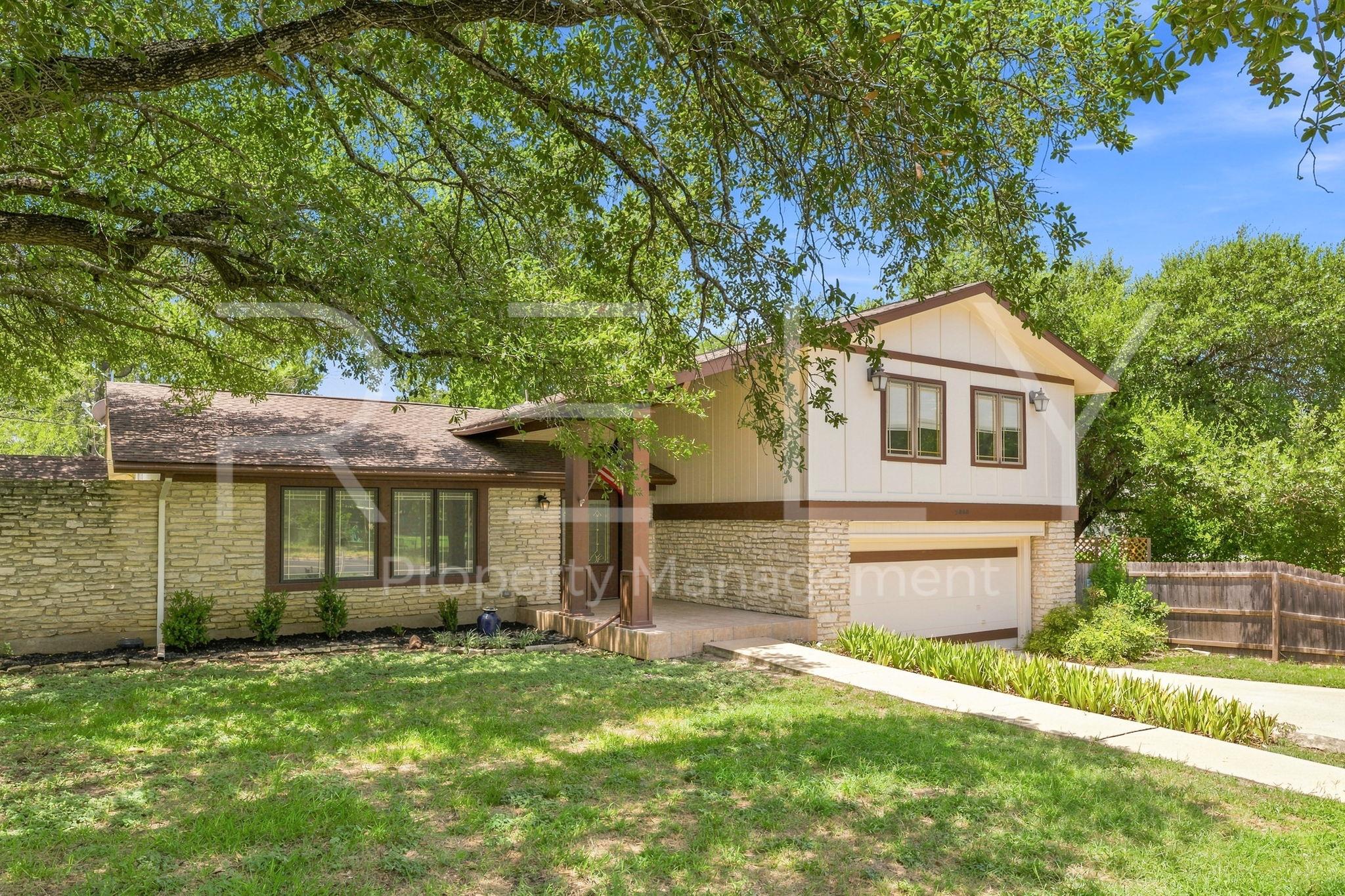 2404 Gabriel View Dr Property Photo 3