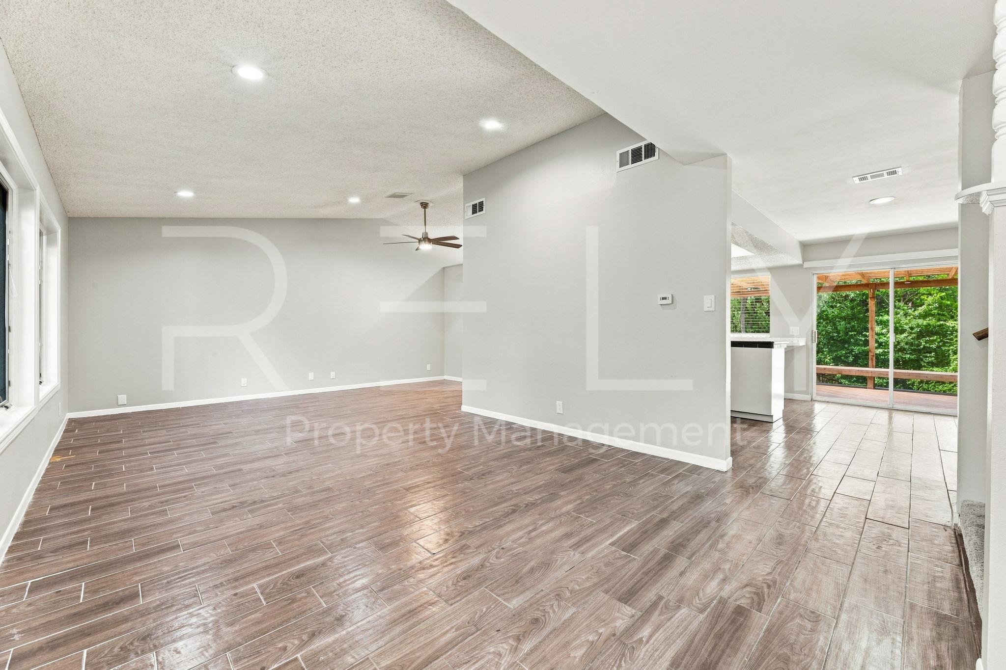 2404 Gabriel View Dr Property Photo 5