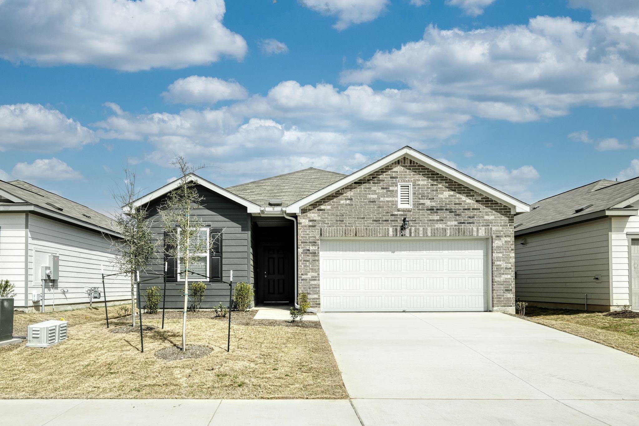 209 Stonebrook Drive Dr Property Photo