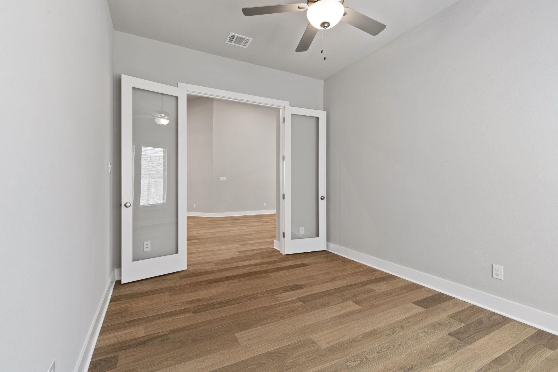 125 Lake Spring Cir Property Photo 7