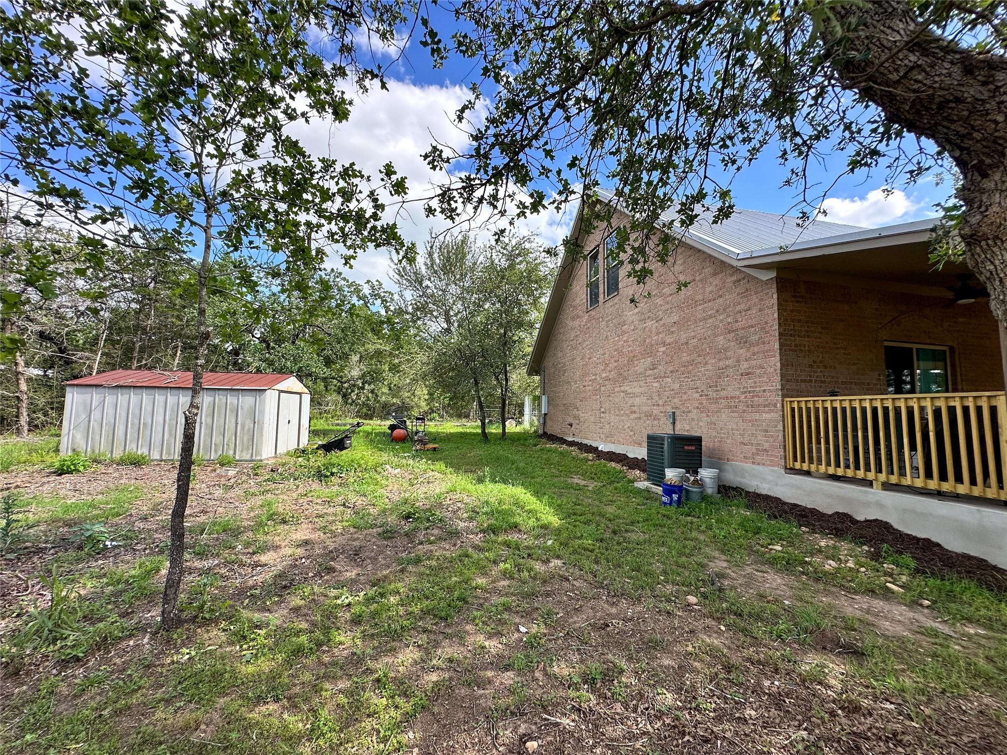380 Woodlands Dr Property Photo 9