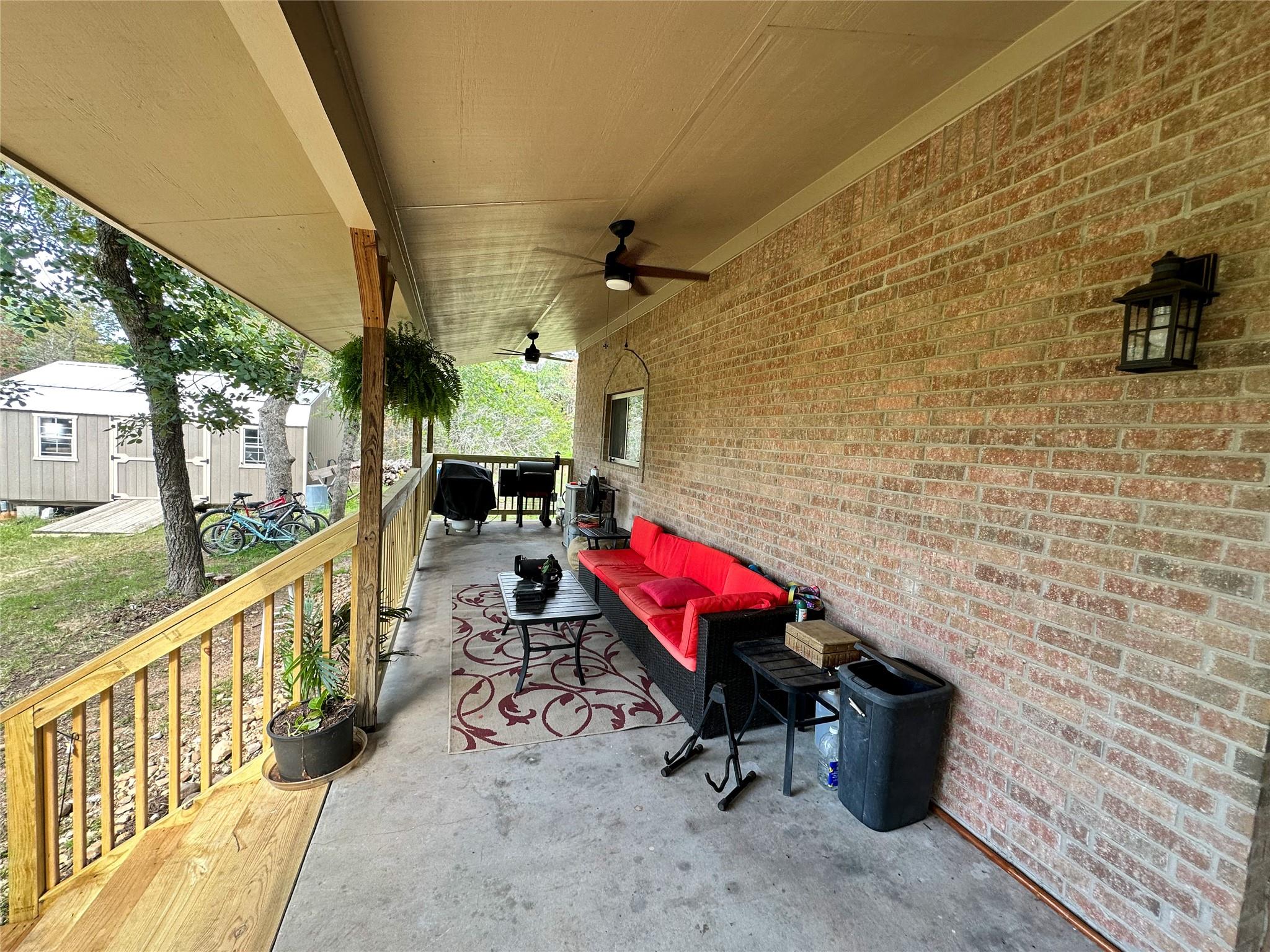 380 Woodlands Dr Property Photo 10