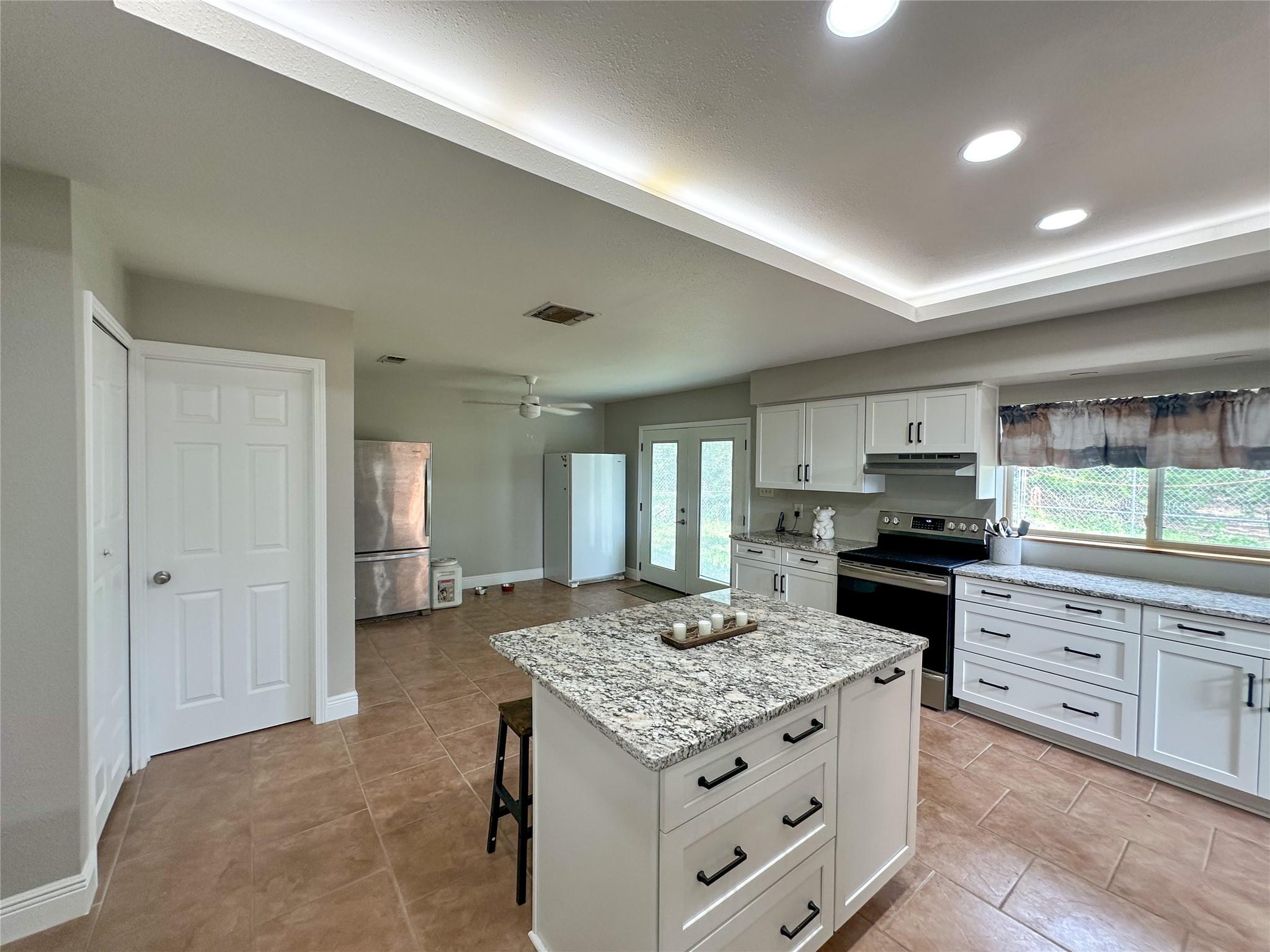 380 Woodlands Dr Property Photo 19
