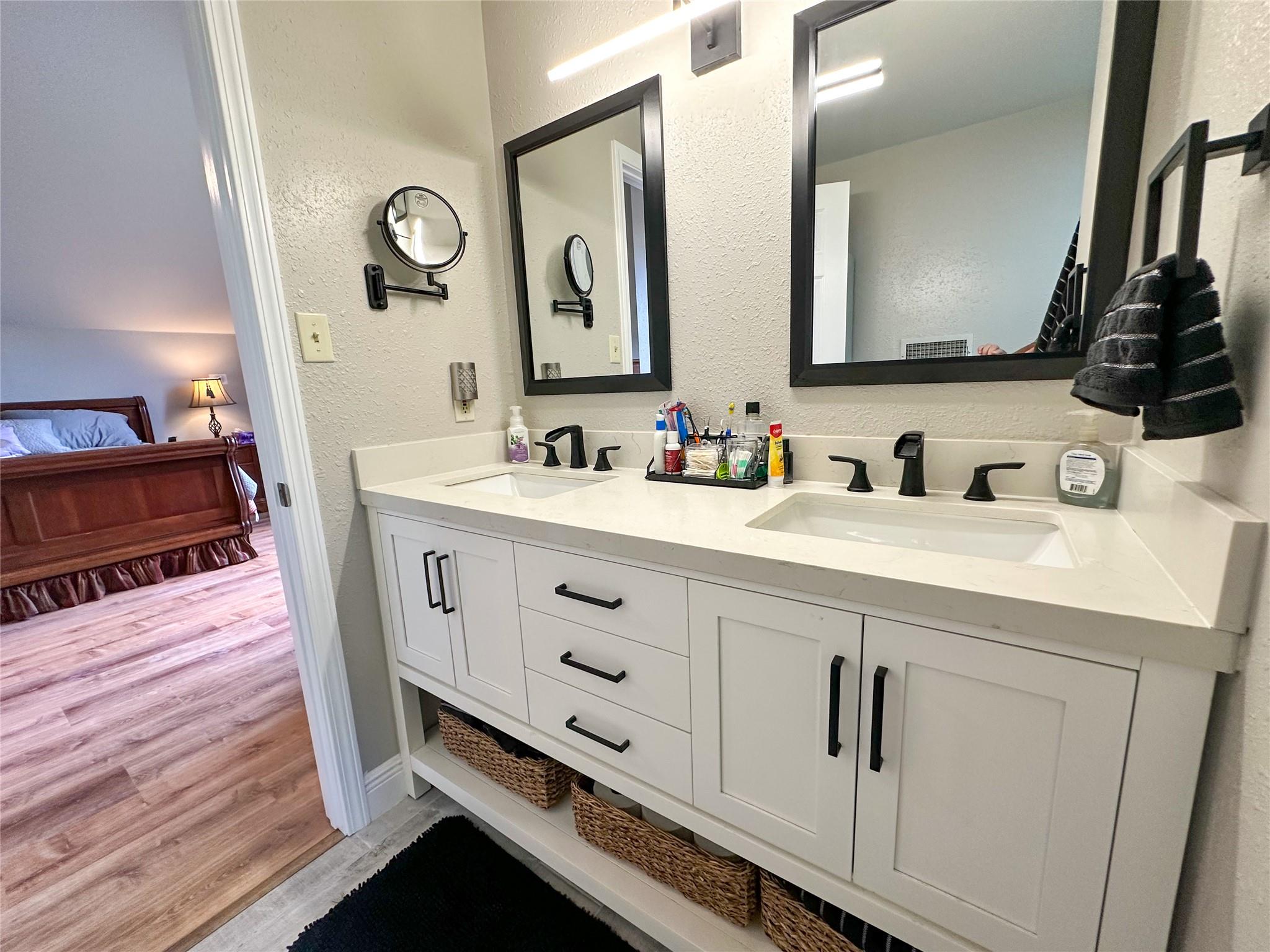 380 Woodlands Dr Property Photo 24