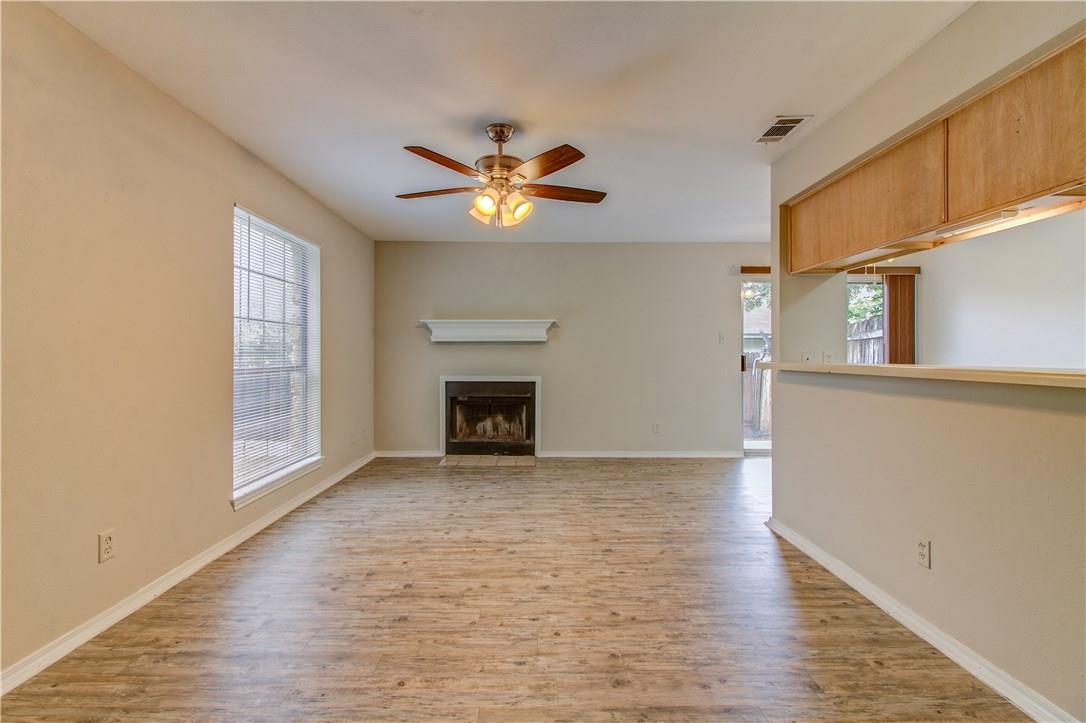 2211 Creekside Ln #d Property Photo 12