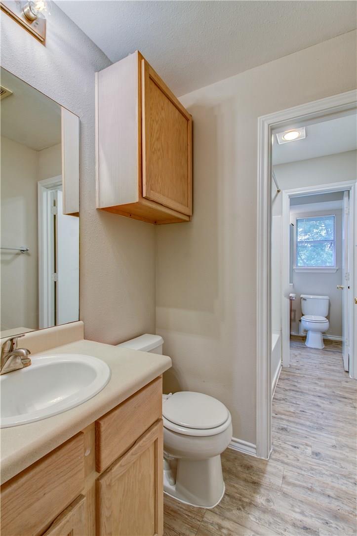 2211 Creekside Ln #d Property Photo 23