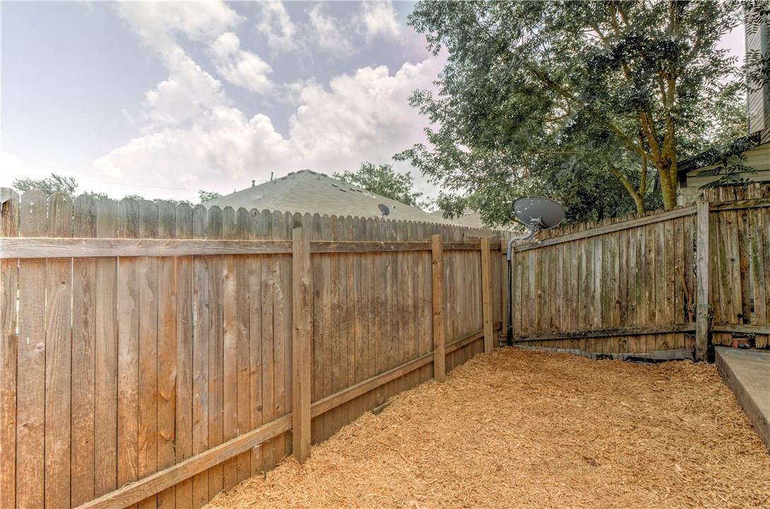 2211 Creekside Ln #d Property Photo 27