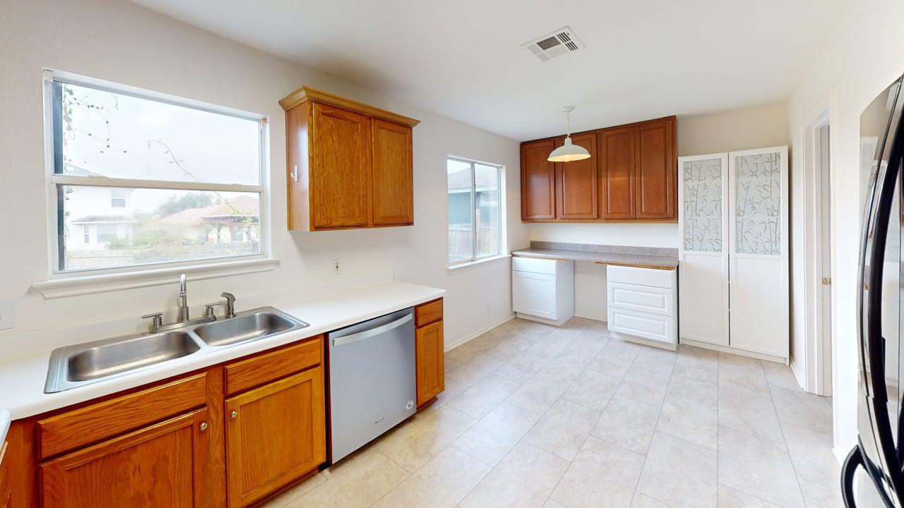 15209 Mimebark Way Property Photo 6
