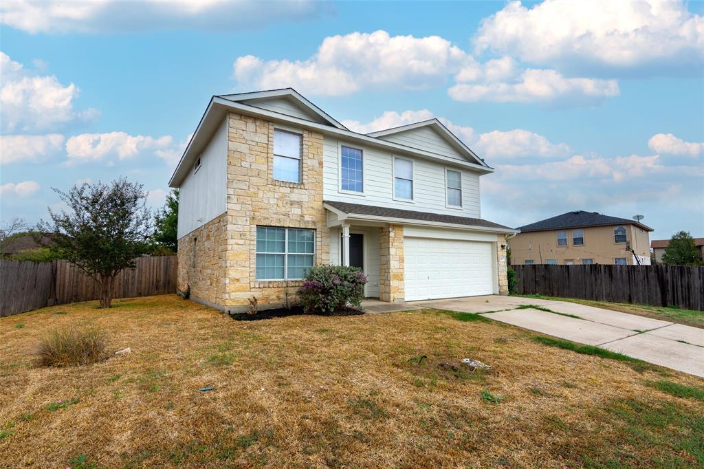 915 Churchill Farms Dr Property Photo 3