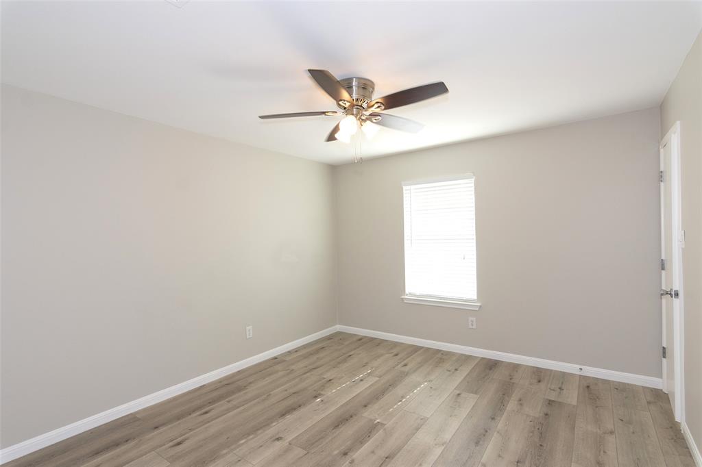 915 Churchill Farms Dr Property Photo 26