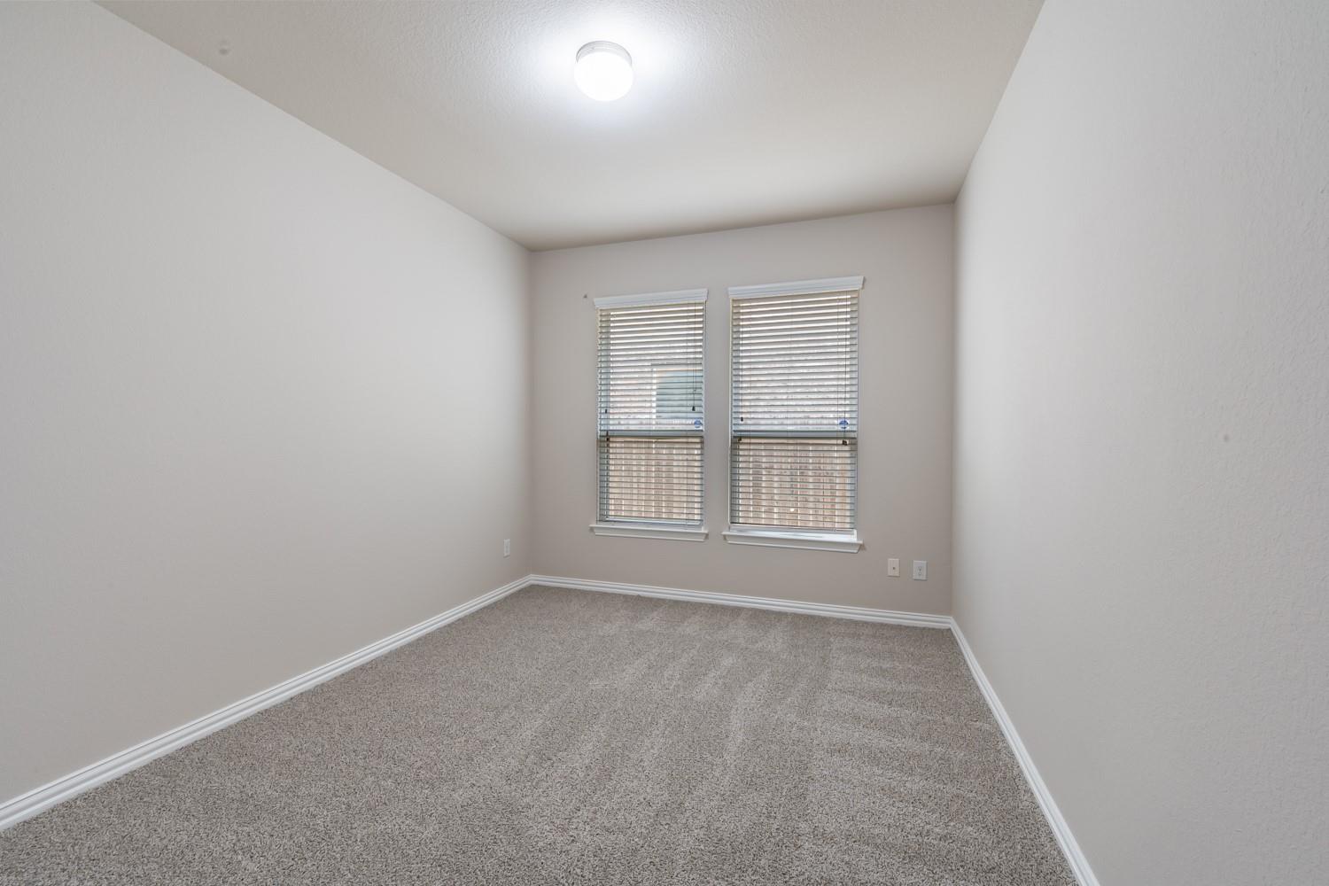 8258 Arezzo Dr Property Photo 24