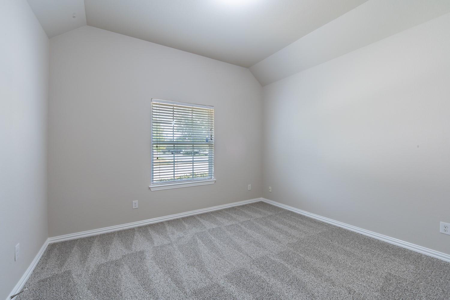 8258 Arezzo Dr Property Photo 25