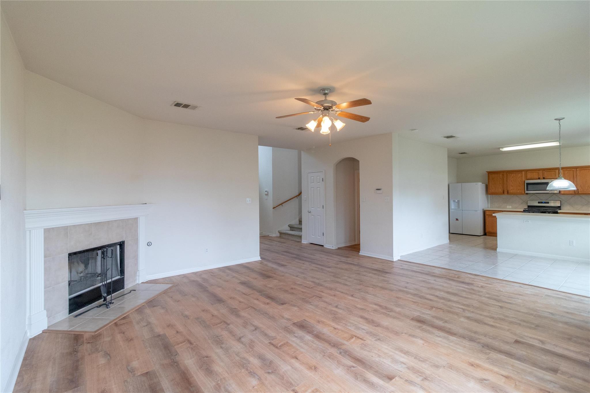 1103 Apollo Ln Property Photo 6