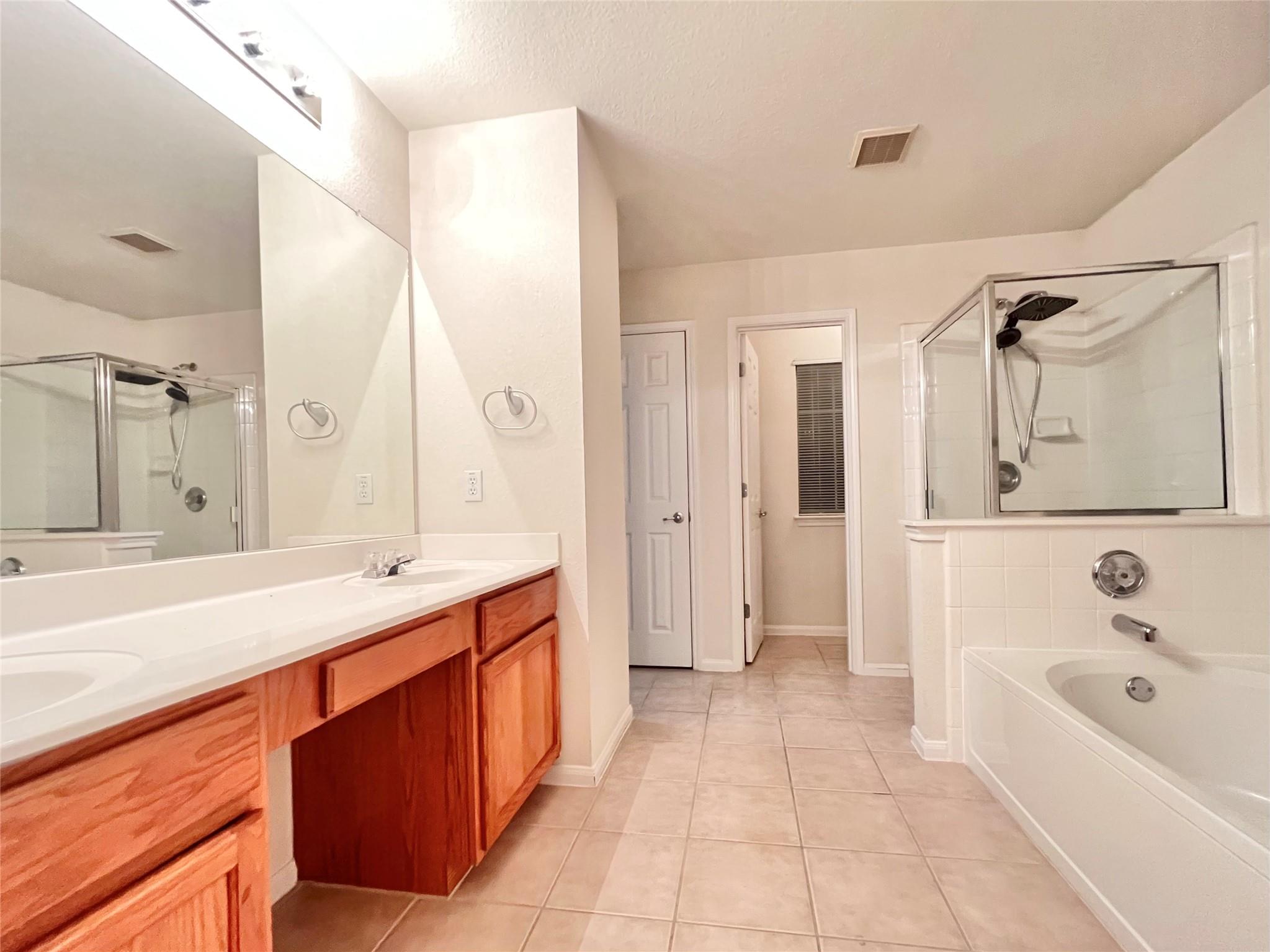 1103 Apollo Ln Property Photo 15