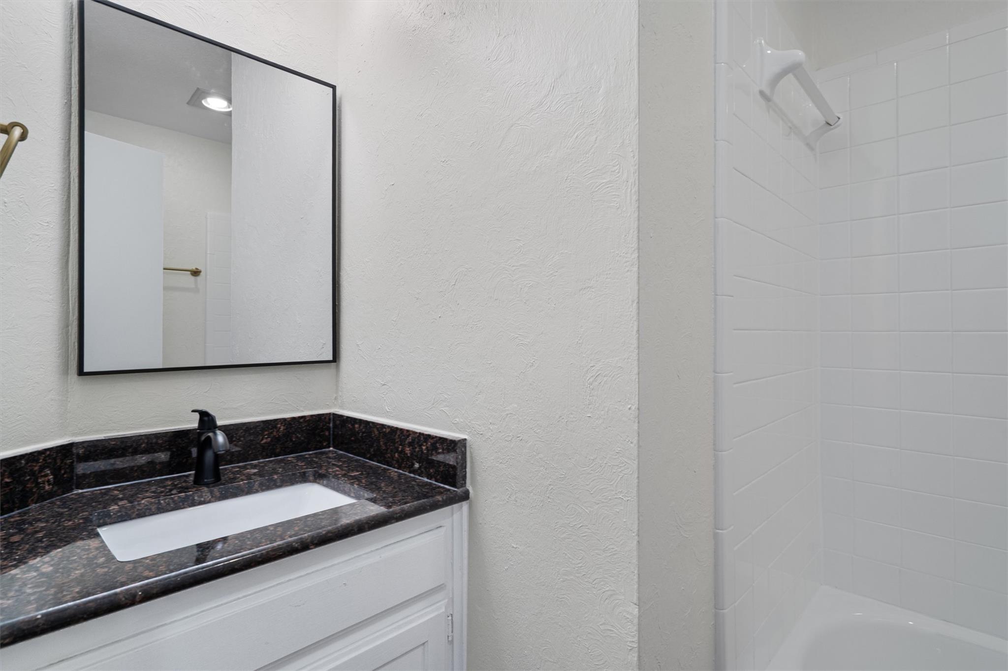 2907 Pearl St #102 Property Photo 19
