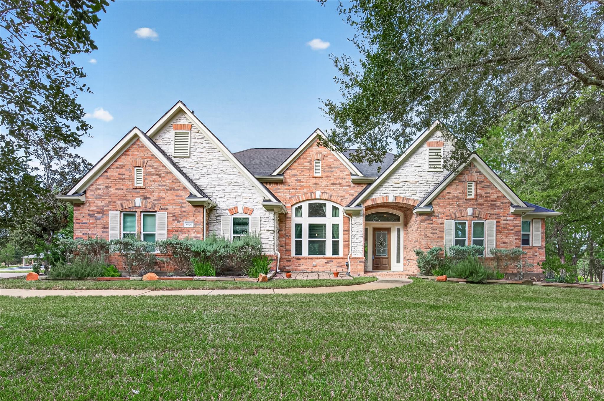 8903 Water Crest Trl Property Photo 1