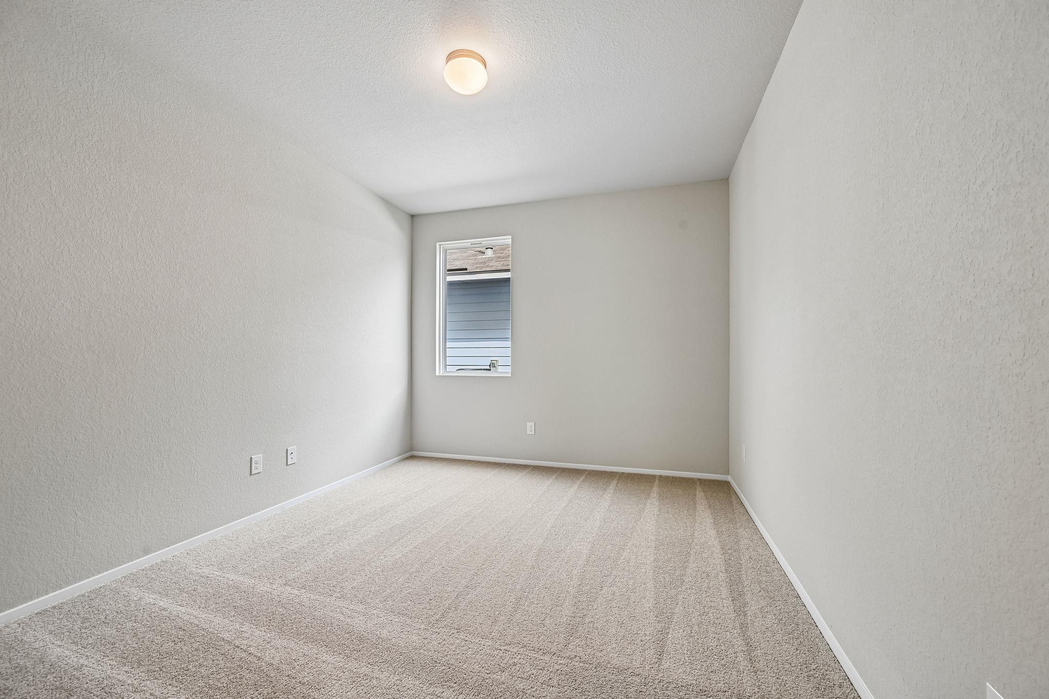 319 Jade St Property Photo 20