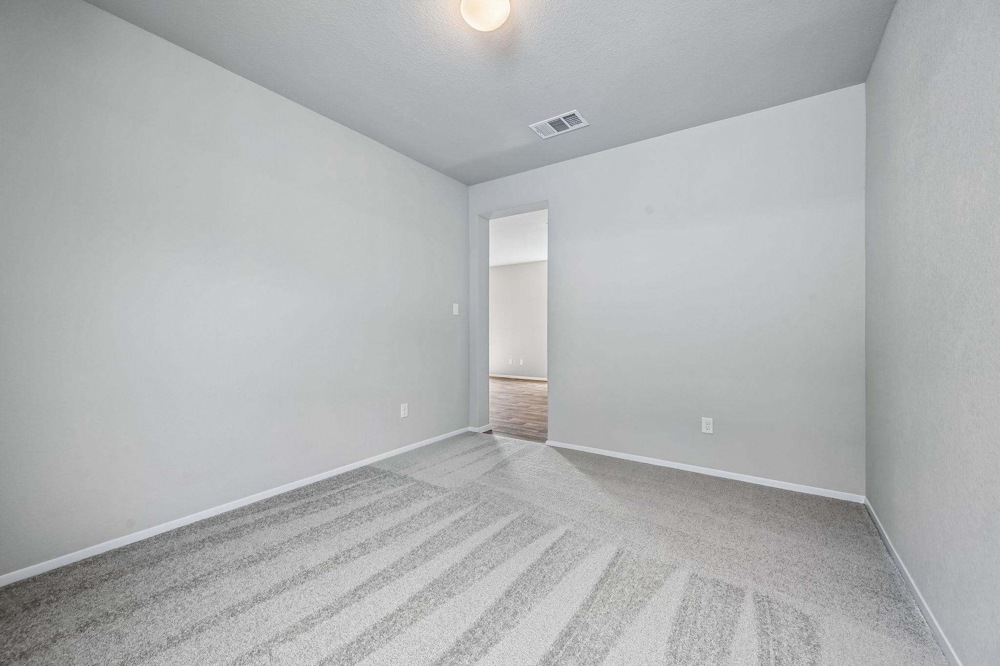 319 Jade St Property Photo 21