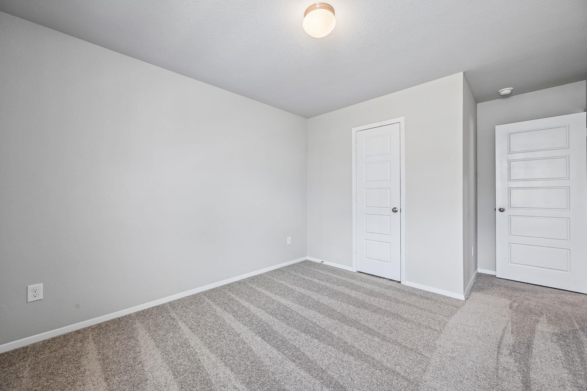 319 Jade St Property Photo 27