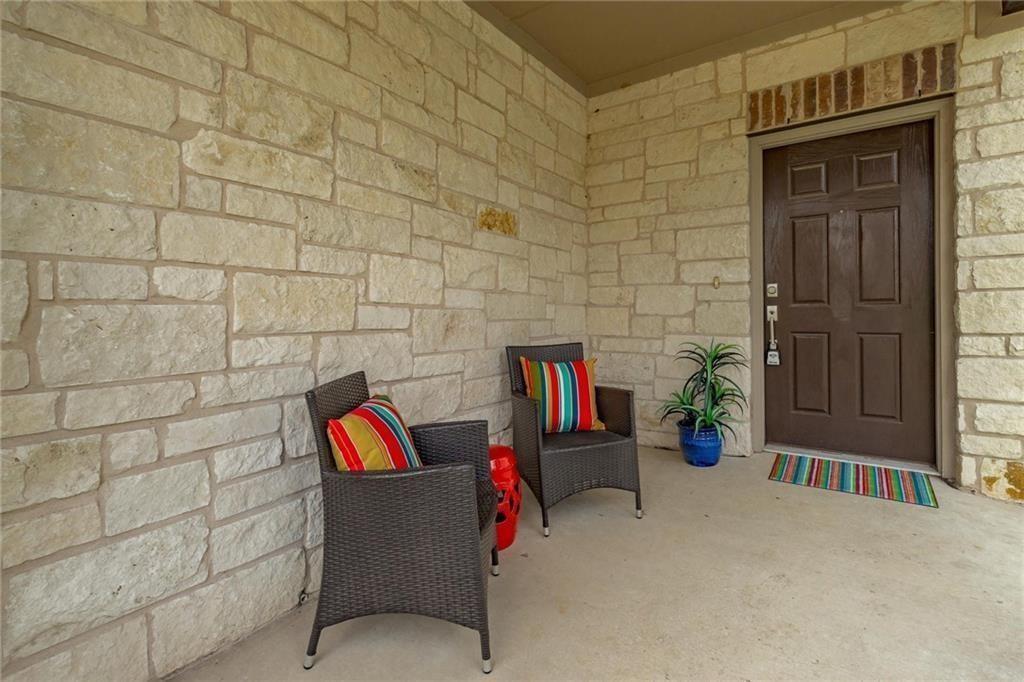 9507 Gynerium Dr Property Photo 2