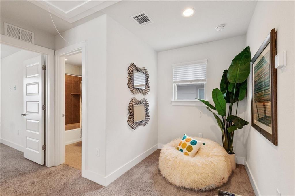 9507 Gynerium Dr Property Photo 22
