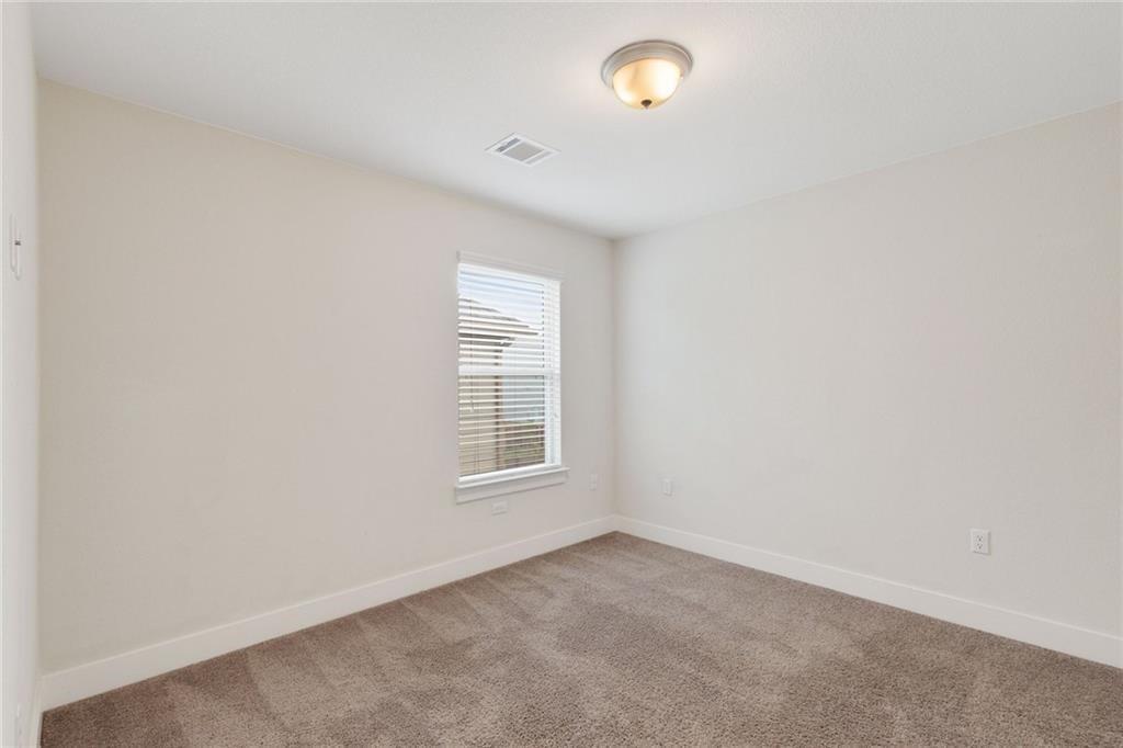 9507 Gynerium Dr Property Photo 23