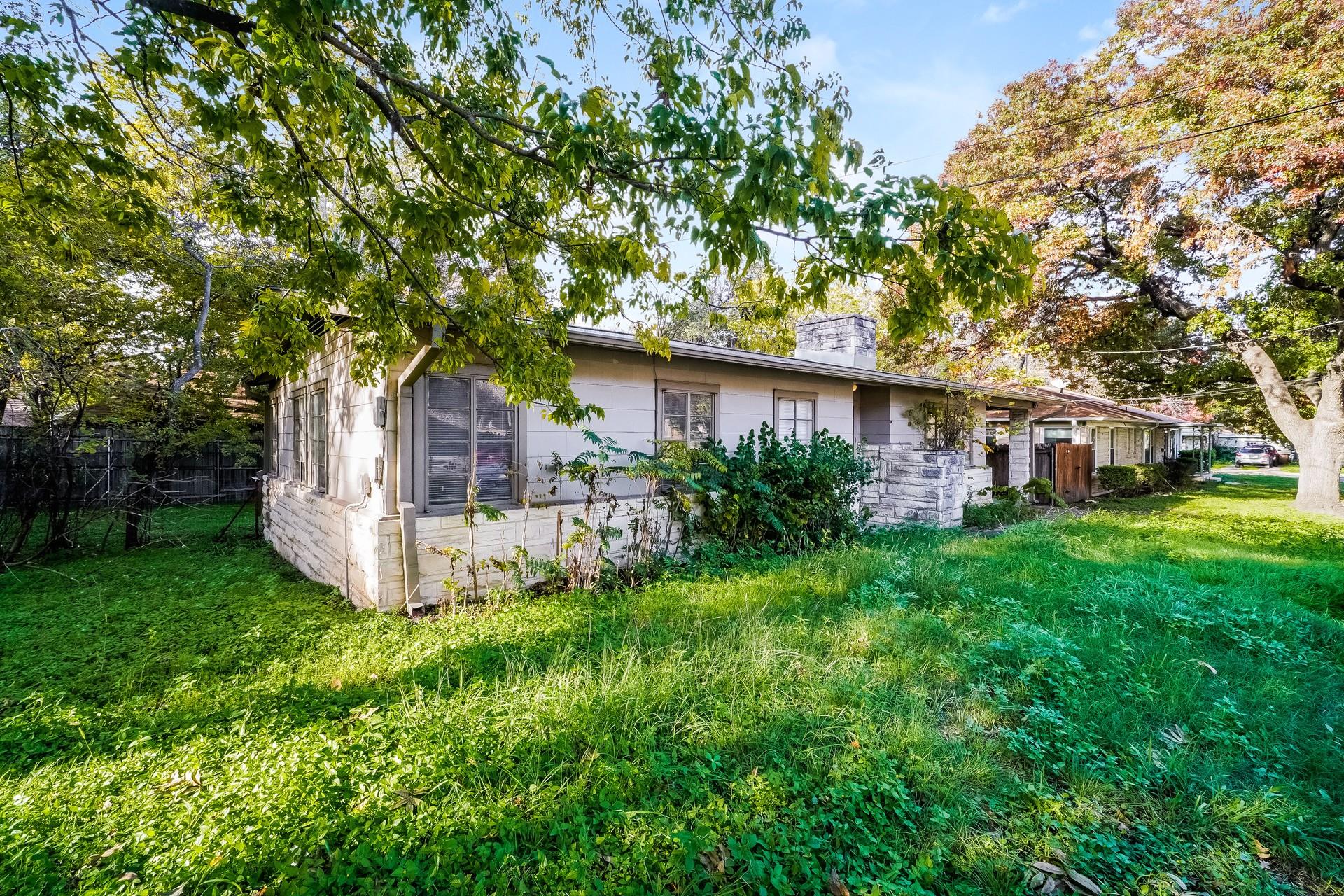2910 Hampton Rd Property Photo 3