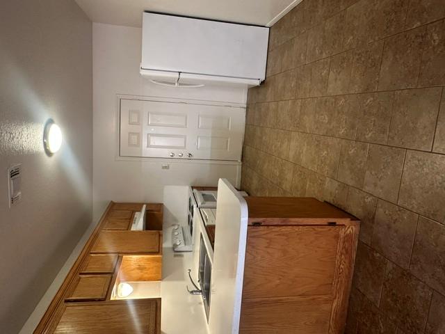 723 Willowood None Property Photo 3